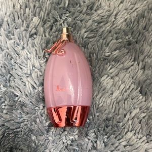 Katy Perry perfume barely used and a little damaged but still good to use